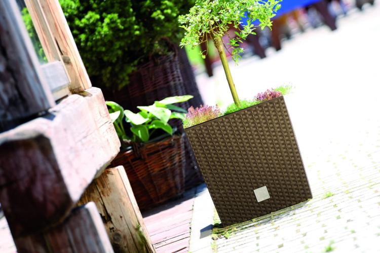 Doniczka kwadratowa, rattanowa RATO Low DRTS170L z wkładem