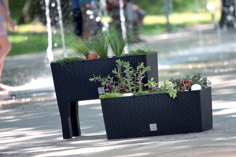 Doniczka na nóżkach, wysoka z nwadnianiem RATO Case DRTC600H