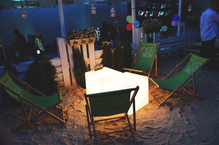 45bf93bb7026e1098e3e66362c4efda1