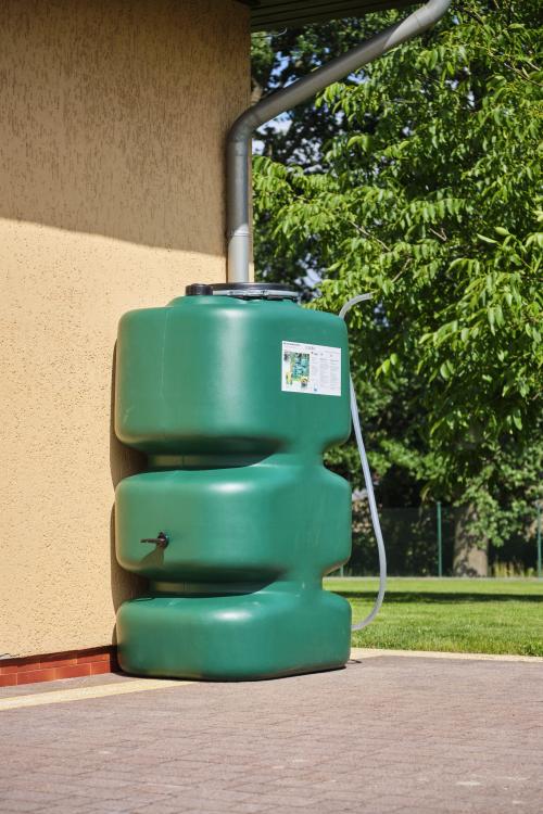 Zbiornik na wodę deszczową GARDEN 1000L ze zbieraczem i wężykiem