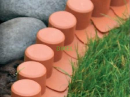 Palisada ogrodowa z kołnierzem IPAL7