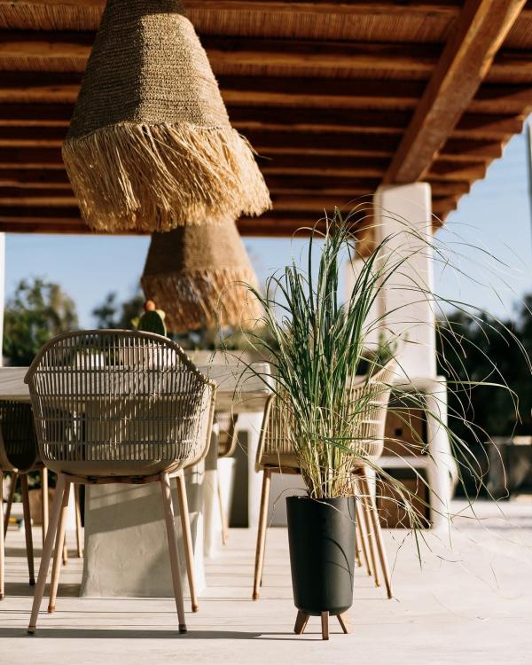 Doniczka na nóżkach GRACIA TUBUS SLIM DGTL200, antracyt