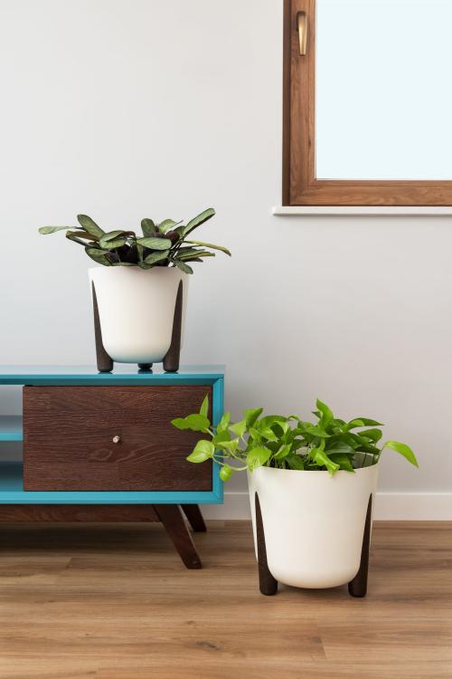 Doniczka okrągła na nóżkach FRIDA 180 | Kremowy