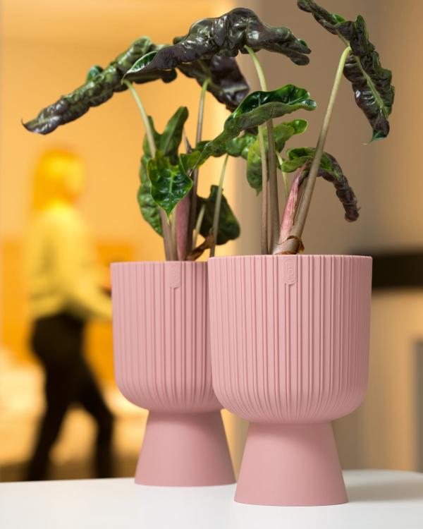 Doniczka na nóżce Keli Mika Petit 18, różowy