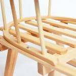 drewniane sanki z podnóżkiem