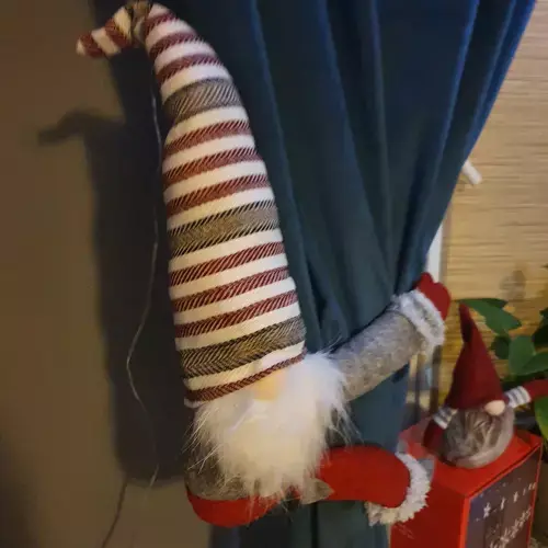 ozdoba krasnal świąteczny